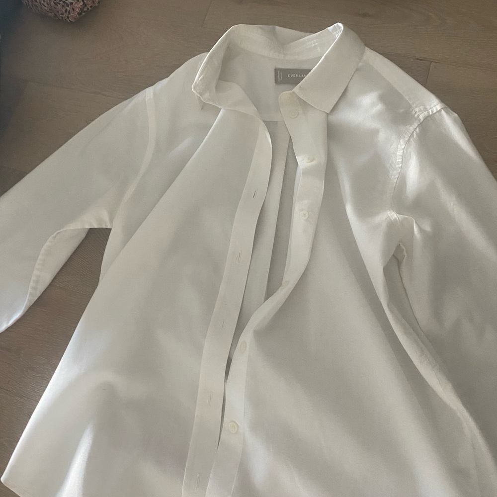 Everlane button down